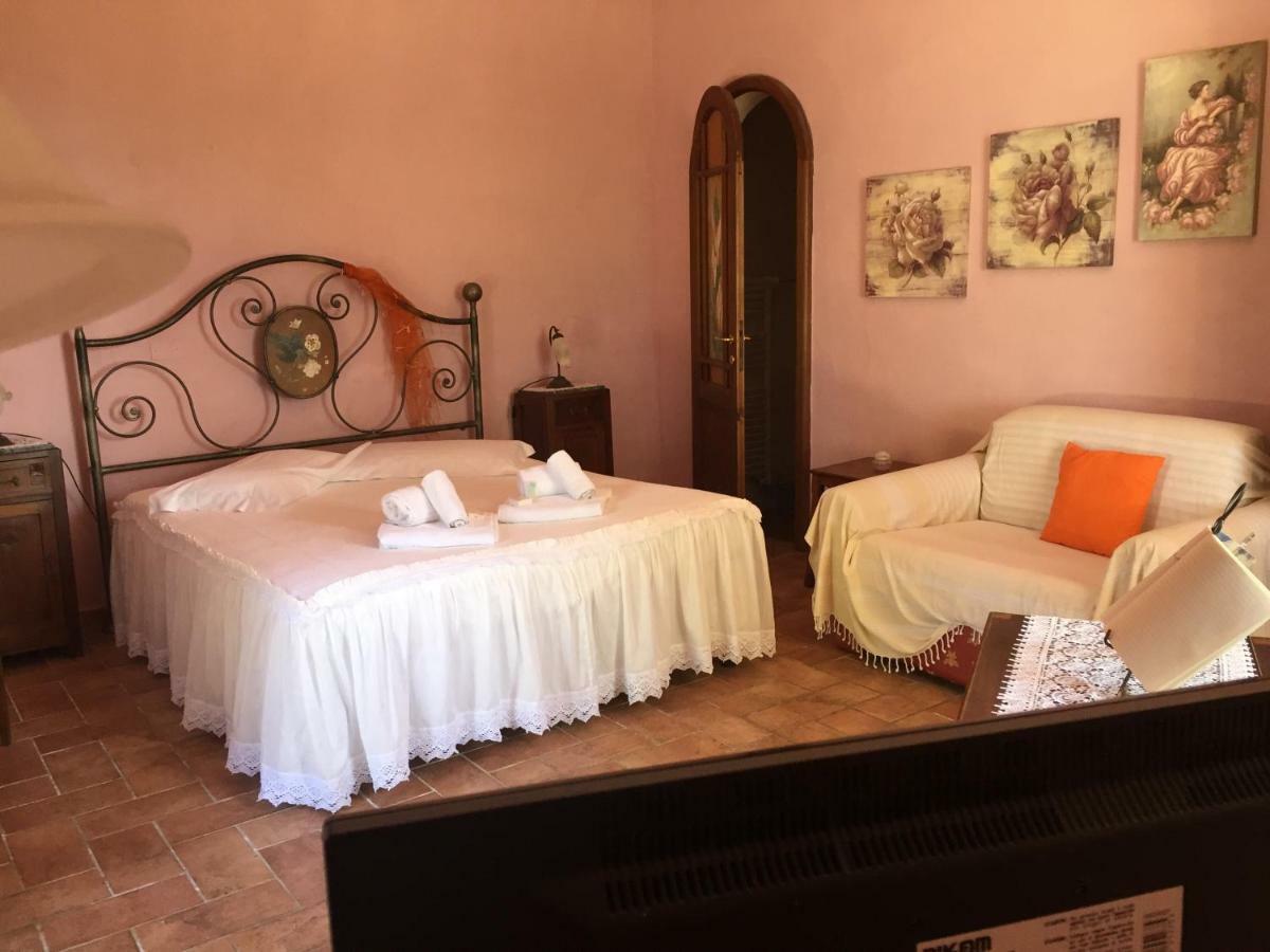 Agriturismo Casallario Volterra Luaran gambar